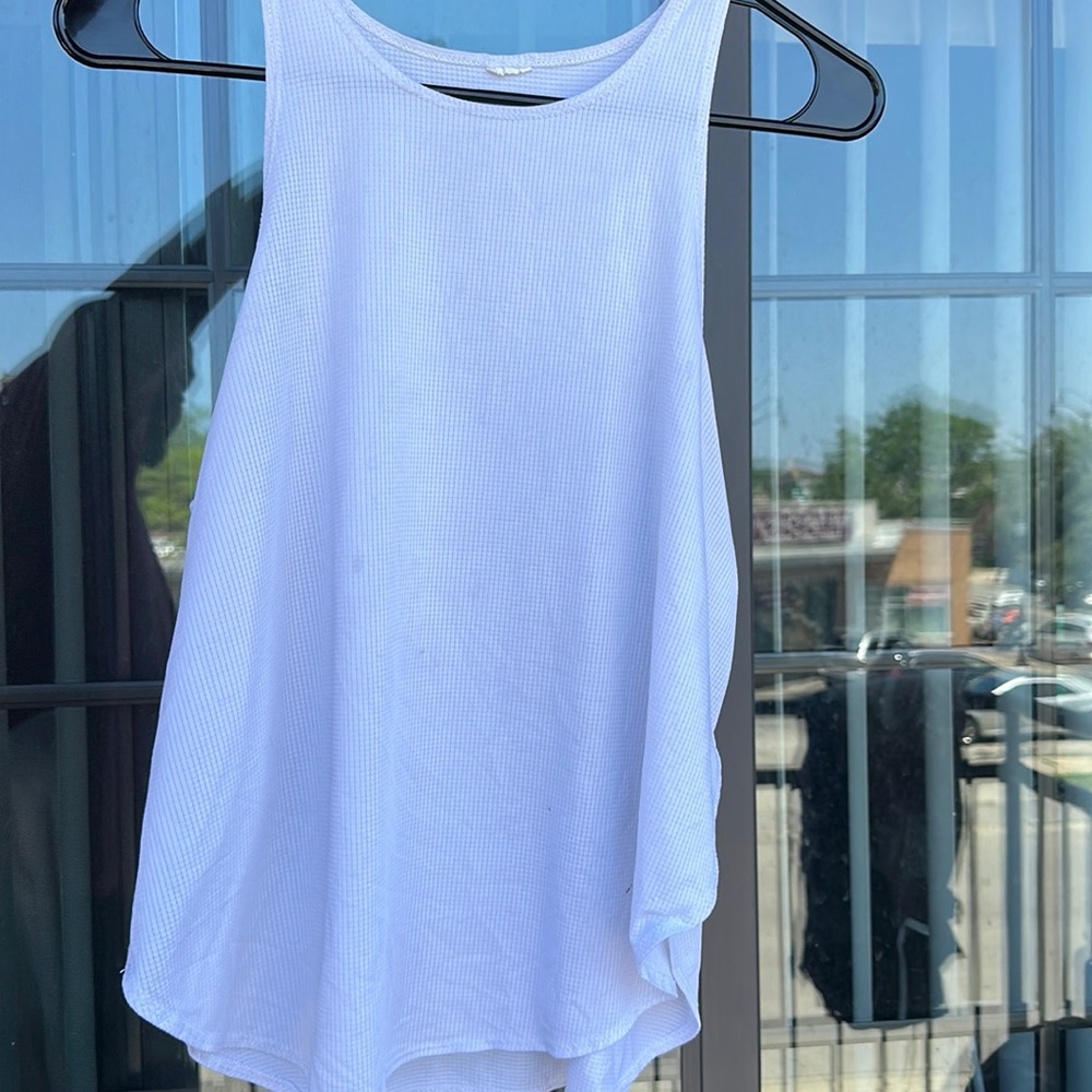 Fabletics light flowy tank top
